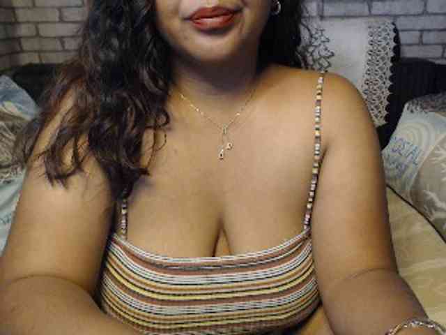 komurasaki Live Webcam on BongaCams