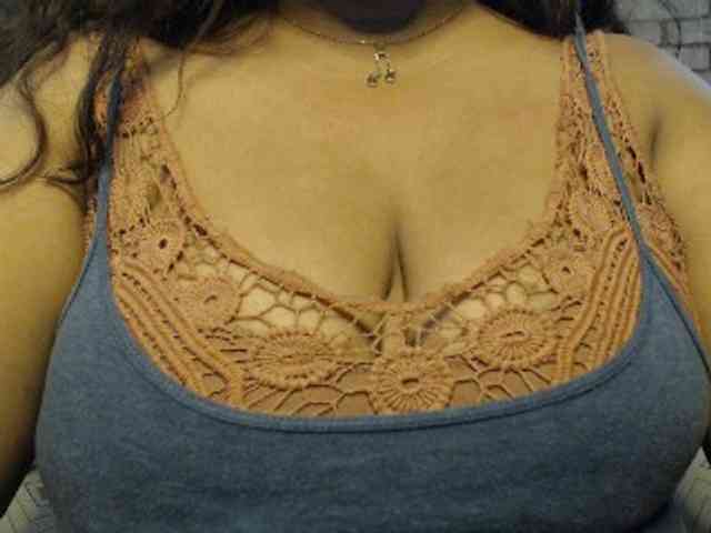 komurasaki Live Webcam on BongaCams