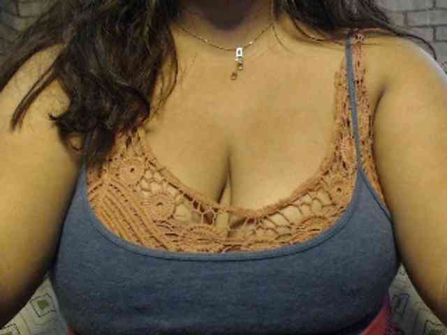 komurasaki Live Webcam on BongaCams