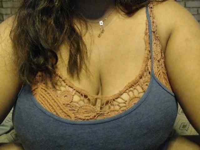 komurasaki Live Webcam on BongaCams