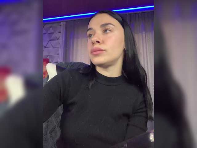 MaidenCrystal live cam on BongaCams