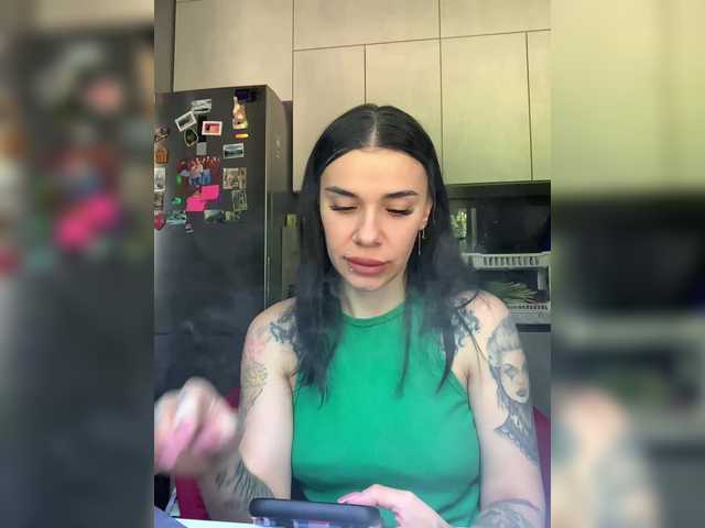 maidencrystal cam belle
