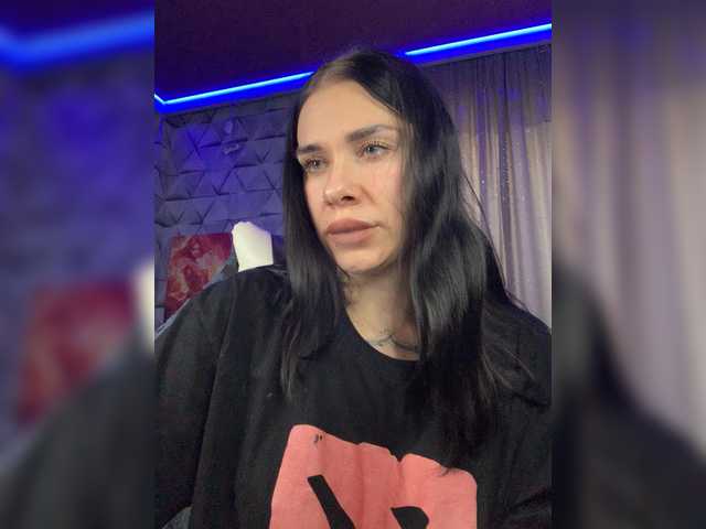 MaidenCrystal live cam on BongaCams
