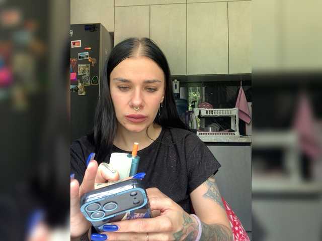 MaidenCrystal live cam on BongaCams