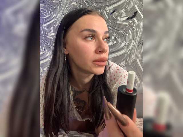 MaidenCrystal live cam on BongaCams