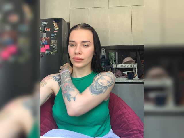 maidencrystal live sex