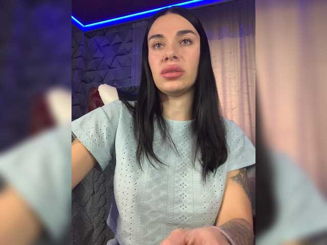 MaidenCrystal live cam on BongaCams
