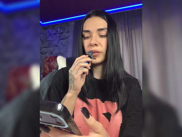 MaidenCrystal live cam on BongaCams