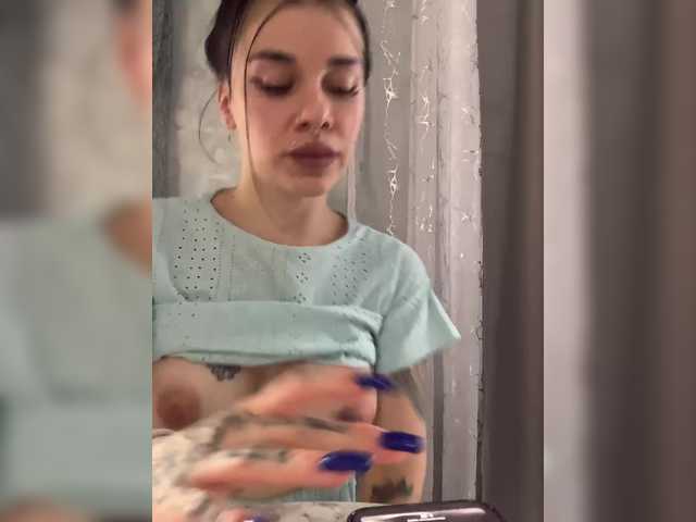 MaidenCrystal live cam on BongaCams