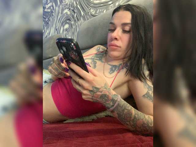 maidencrystal live sex show