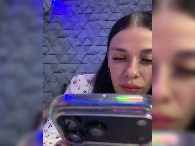 MaidenCrystal live cam on BongaCams