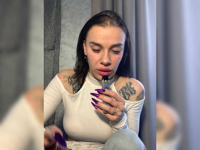 maidencrystal live sex