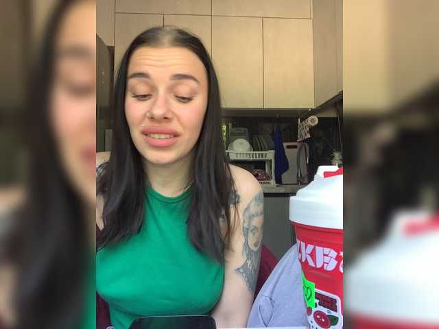 MaidenCrystal live cam on BongaCams
