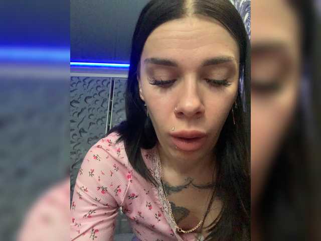 maidencrystal live sex