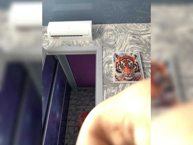 MaidenCrystal live cam on BongaCams