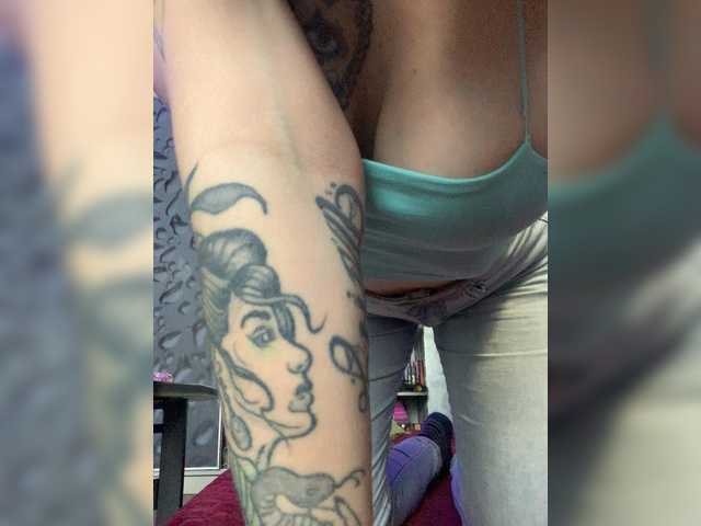 maidencrystal live sex
