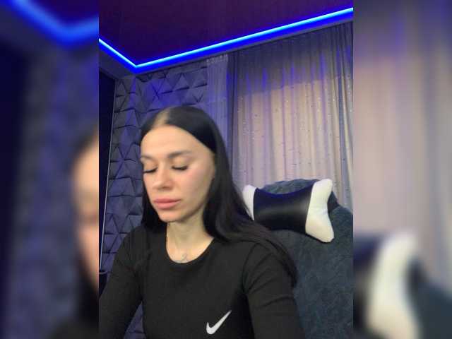MaidenCrystal live cam on BongaCams