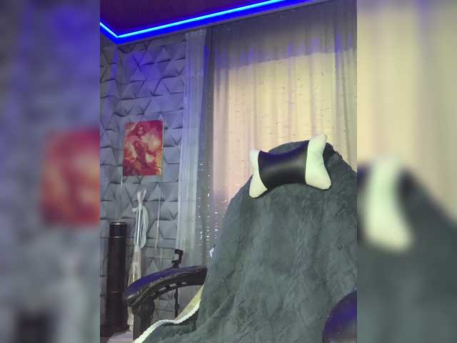 MaidenCrystal live cam on BongaCams