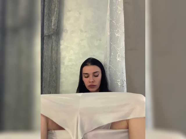 maidencrystal cam belle