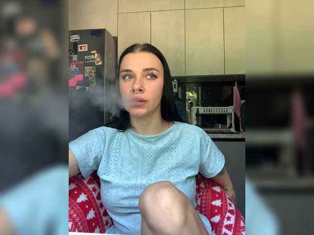 MaidenCrystal live cam on BongaCams