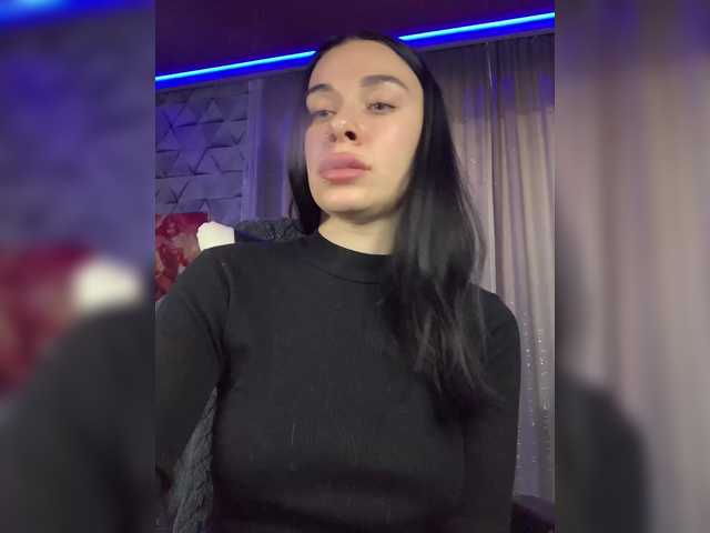 MaidenCrystal live cam on BongaCams