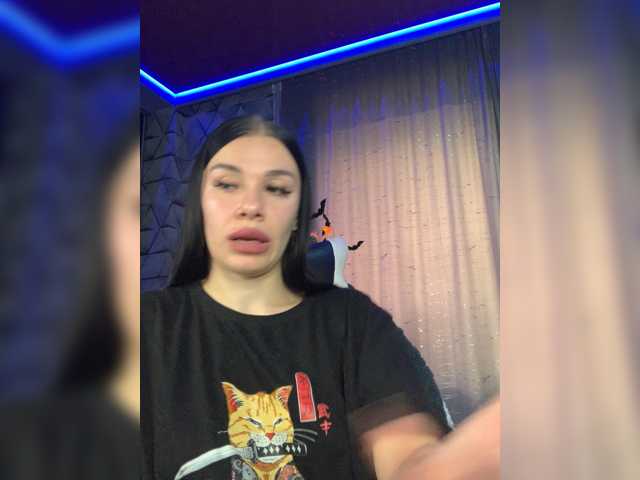 MaidenCrystal live cam on BongaCams