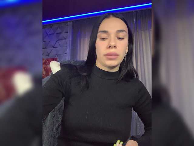 MaidenCrystal live cam on BongaCams