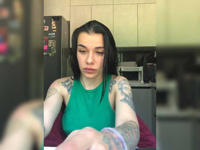 maidencrystal cam belle
