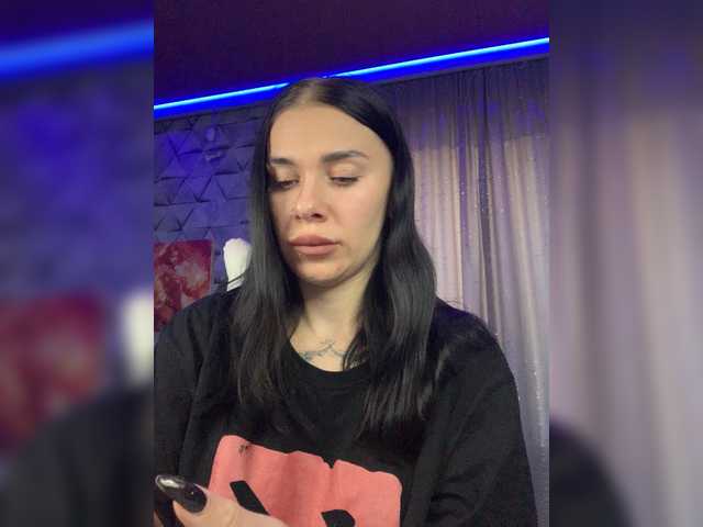 MaidenCrystal live cam on BongaCams
