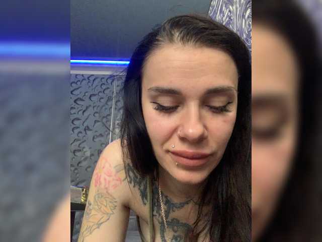 maidencrystal cam belle
