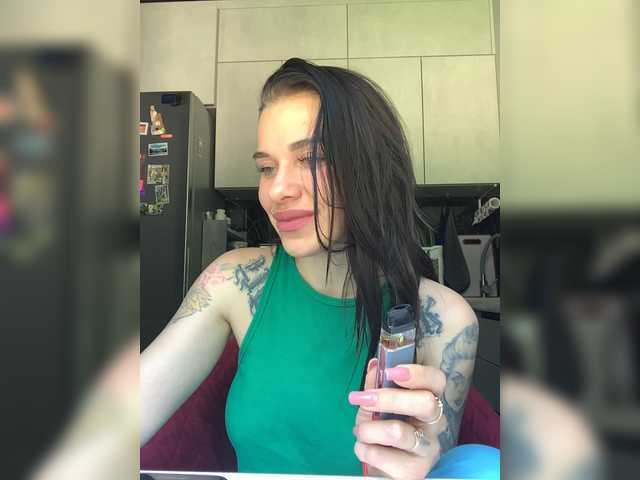maidencrystal live sex show
