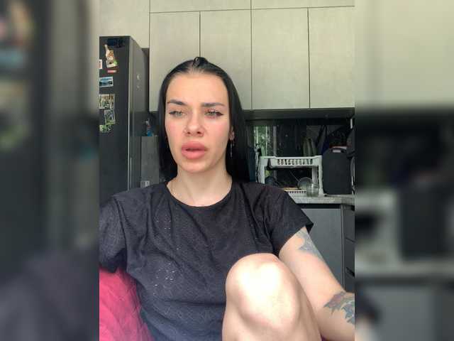 maidencrystal live sex show