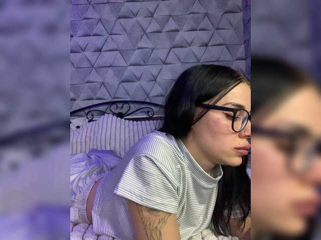 MaidenCrystal live cam on BongaCams