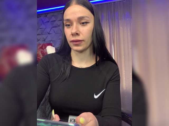 MaidenCrystal live cam on BongaCams