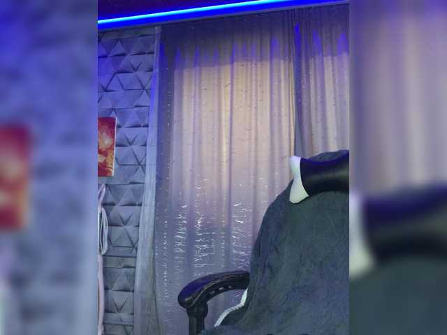 MaidenCrystal live cam on BongaCams
