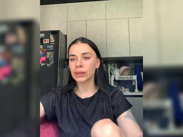 MaidenCrystal live cam on BongaCams