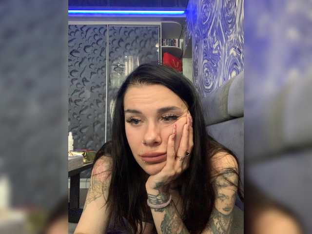 maidencrystal cam belle