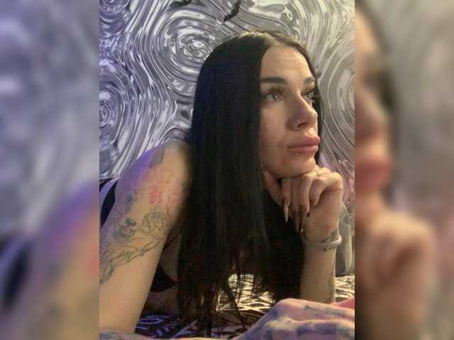deva_maria live cam on BongaCams