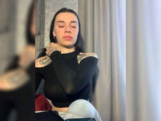 maidencrystal live sex