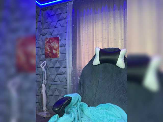 MaidenCrystal, en vivo ahora en BongaCams