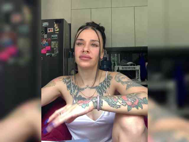 deva_maria webcam