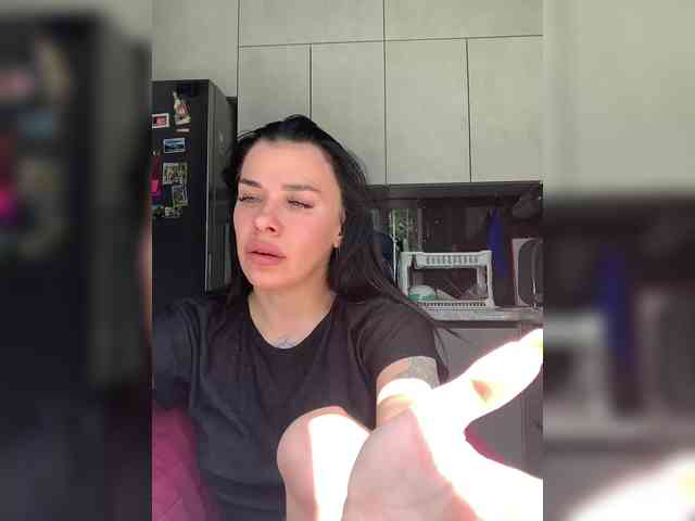 MaidenCrystal Sex Cam Show