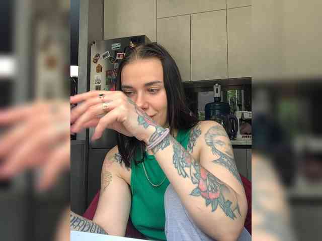 deva_maria webcam