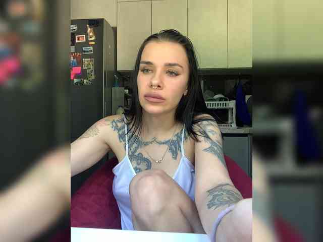 deva_maria webcam