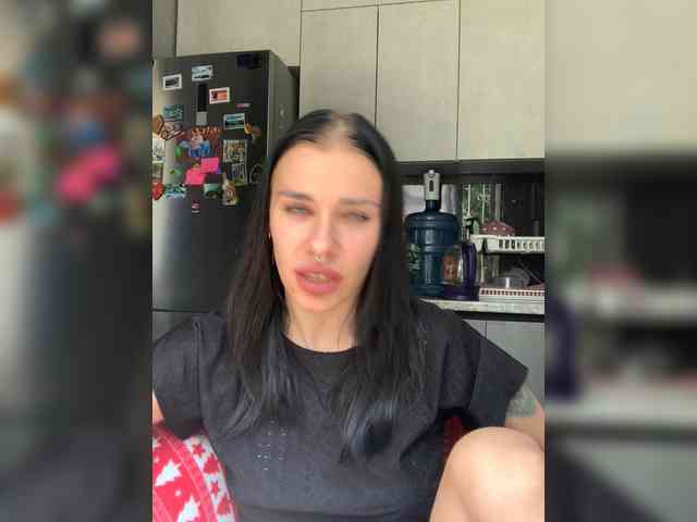 deva_maria webcam