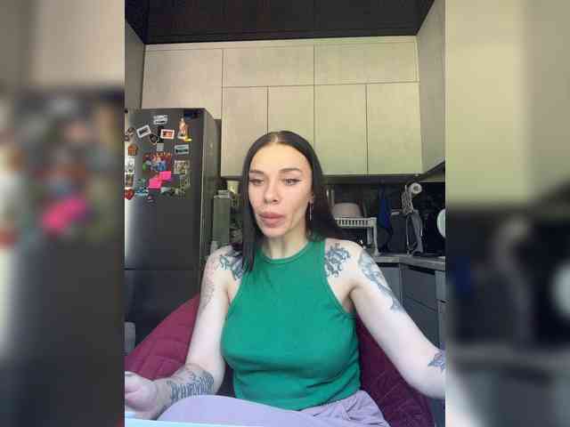 deva_maria webcam
