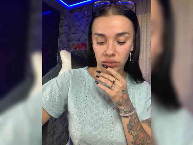 deva_maria webcam