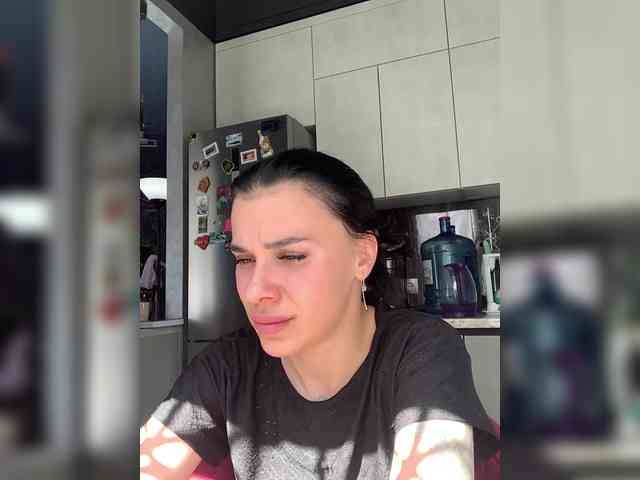 deva_maria webcam