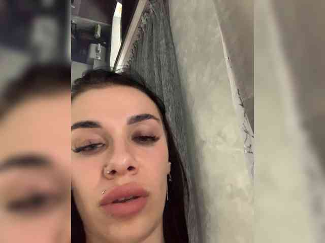 deva_maria webcam