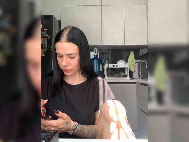 deva_maria webcam